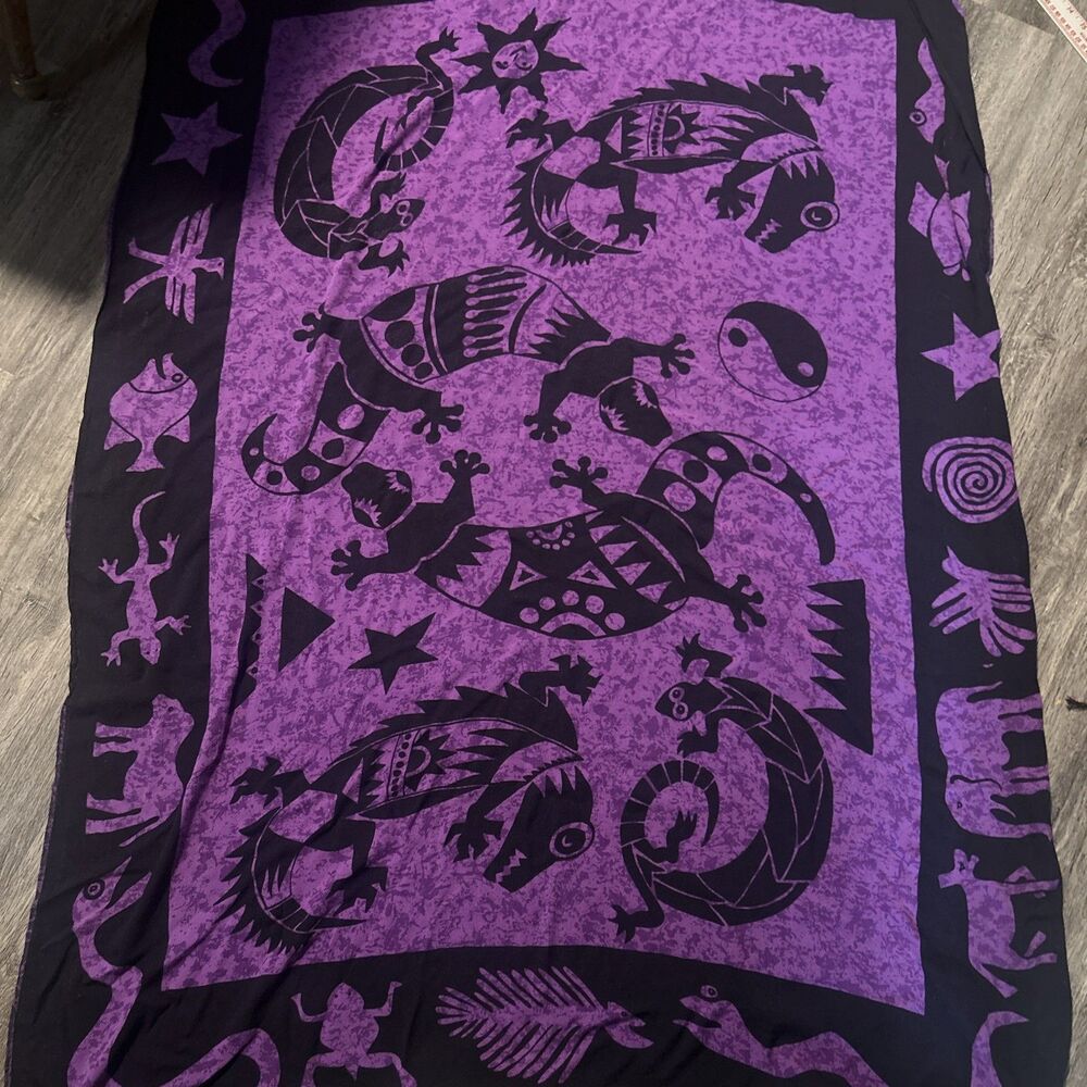 Vintage 90s Purple Batik Sarong Gecko Lizard Tribal Print Beach Wrap 58x42
